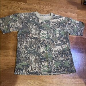 Vintage Realtree Camo Pocket Tee Short Sleeve Men’s Cut Tag see measurements EUC